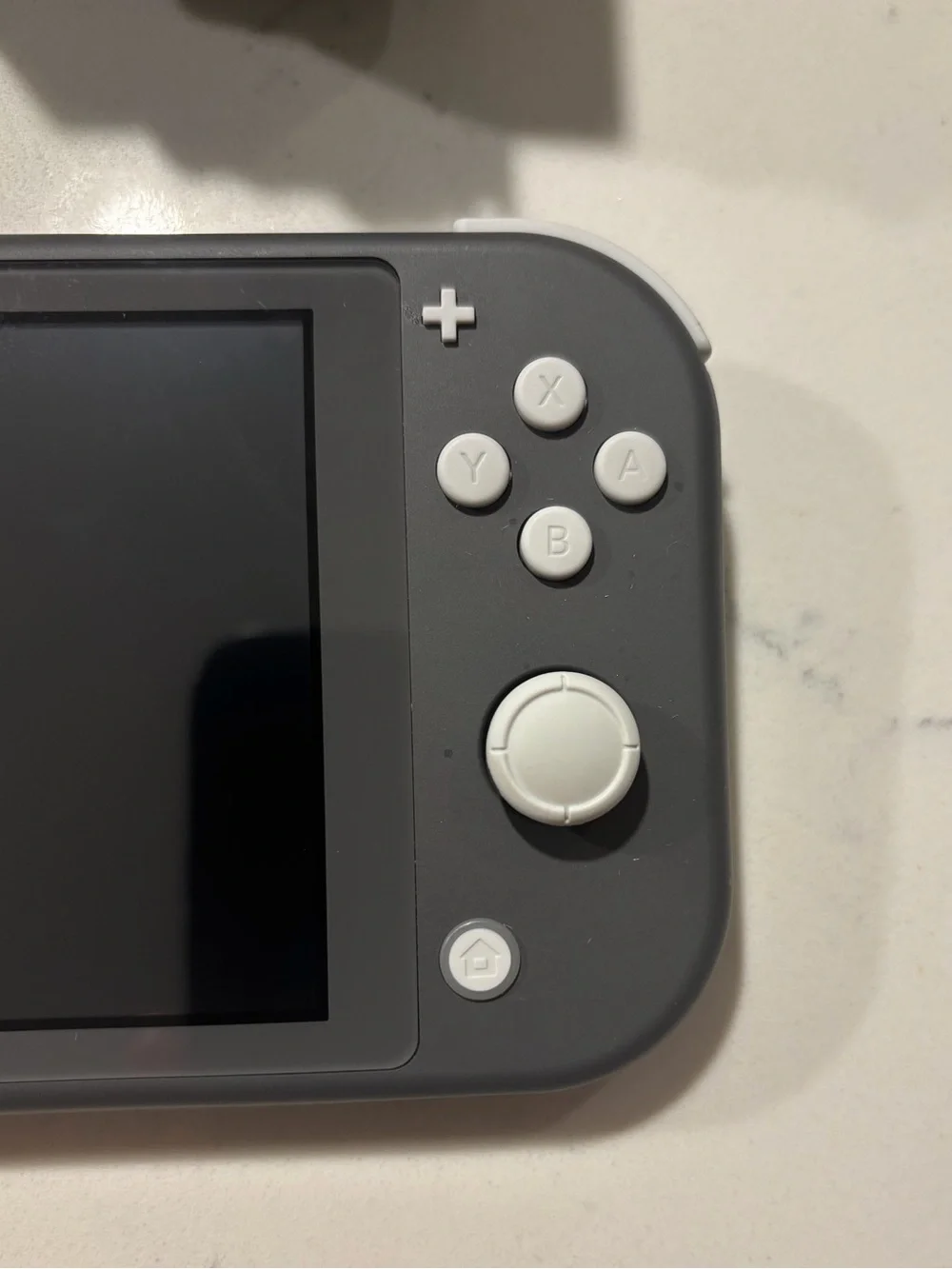 Nintendo Switch Lite w/Charger - Gray 32 GB